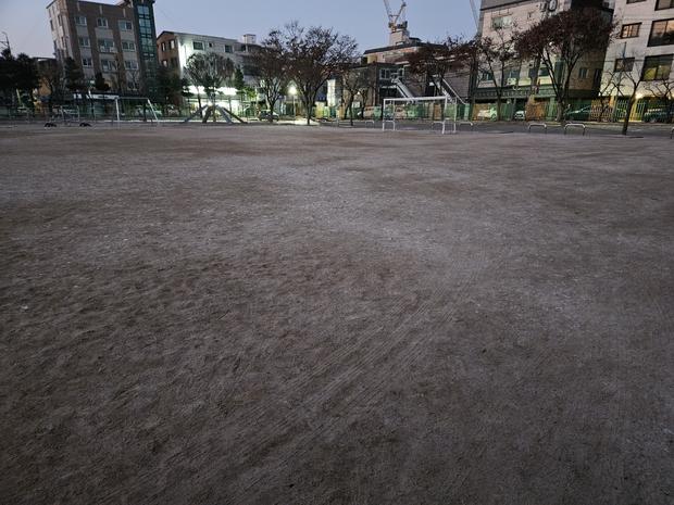 남면고등학교 운동장 유지보수, 안전과 신뢰를 위한 전국산업안전 선택 관련 이미지
