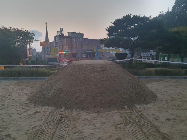 동문동고등학교 운동장 잡초 제거, 전문가로부터 안전과 효율성 보장! 관련 이미지