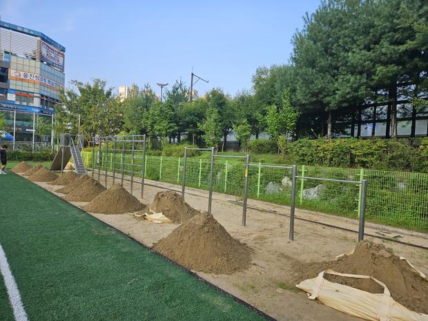 해룡면고등학교 운동장 모래 보충: 전국산업안전으로 걱정 없이  최상의 운영