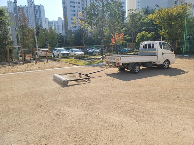 서면초등학교운동장모래보충: 안전하고 튼튼한 운동 공간 만들어 보세요! 관련 이미지