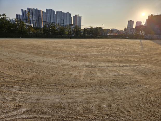 문평면고등학교 운동장 소금살포, 전문가로 걱정 없이 안전하게! 관련 이미지