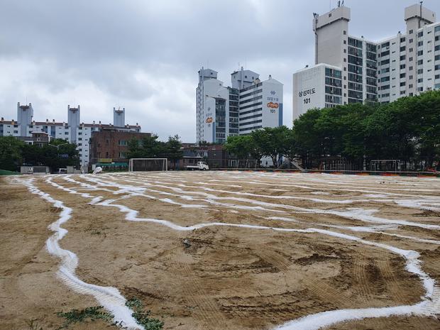 가사문학면중학교 운동장 관리, 안전도 높여 깨끗하고 건강한 환경 만드는 방법!