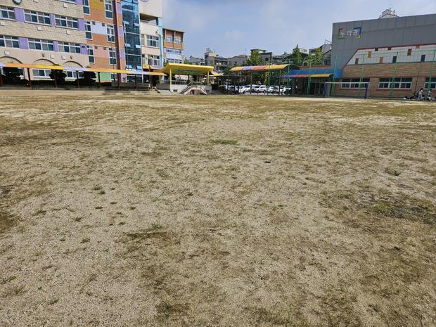 창평면고등학교 운동장 모래보충, 전국산업안전으로 안정적인 활동하세요!