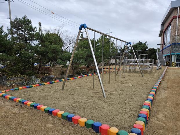 구례 어린이집 운동장 유지보수 ?️ 전문가로 안전하게 놀이터를 관리하세요! 관련 이미지