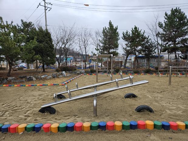 점암면고등학교 운동장 모래보충 ?️ 전국산업안전, 안정성 최우선!