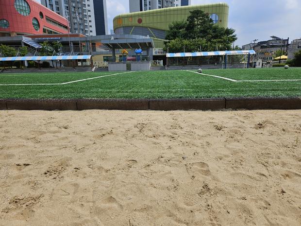 학교 운동장, 안전 넘치는 설계부터 완벽한 유지보수까지! 영남면어린이집 소금살포