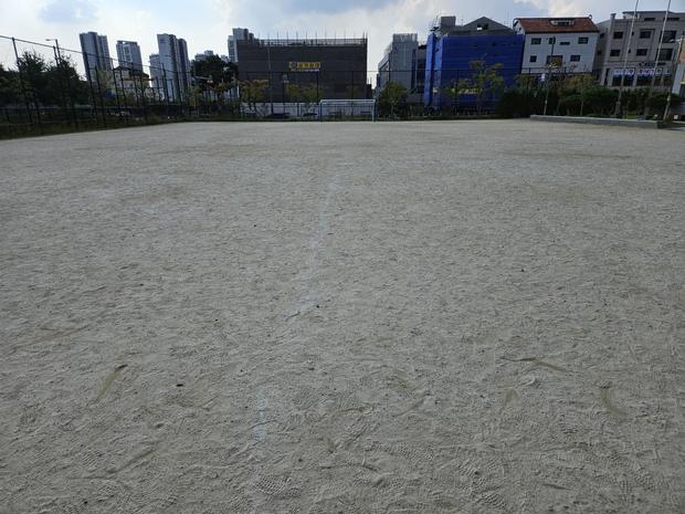 한천면영외출장소 운동장 모래보충: 전국산업안전, 학교 건물 안전 확보를 위한 완벽한 선택!