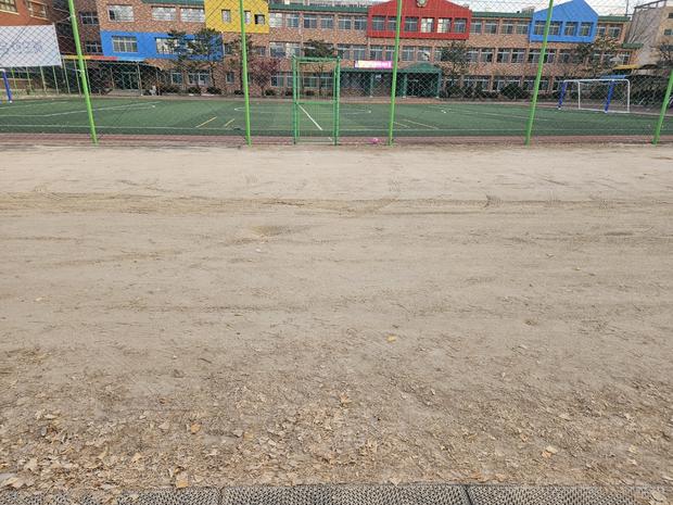 용산면중학교 운동장 관리, 안전 & 신뢰로 빛내세요!  ( 전문 시공 팁 )