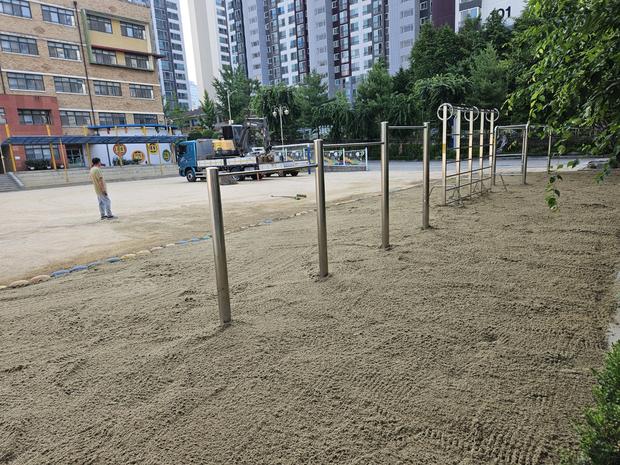 화원면유치원 운동장 모래 보충, 안전하고 품질 높게! 전문 시공으로  정확한 방법