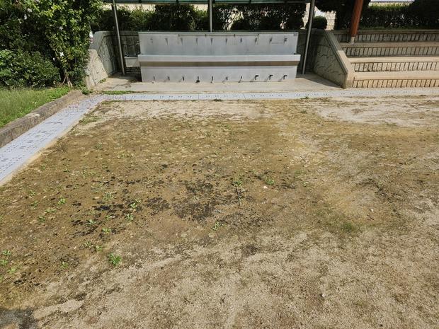 광명초등학교 운동장 제조 작업, 케이스터디움 혁신 기술으로 완벽하게!