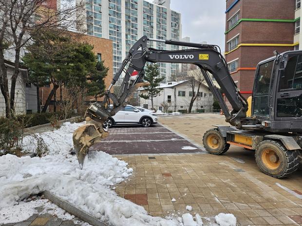 광주중학교 운동장 천일염 방지, 케이스터디움 전문가 핵심 시공 방법!