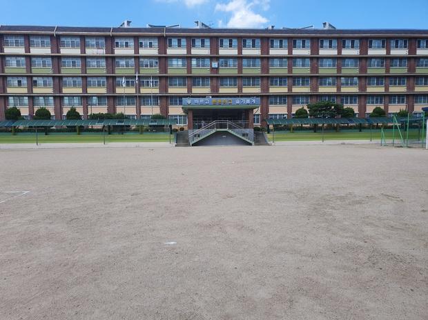 안성초등학교 운동장 그라인딩, 혁신적인 기술로 최고 수준 완벽!
