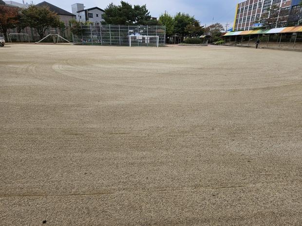 하남고등학교 운동장 다짐작업, 전문 시공으로 완벽한 혁신!