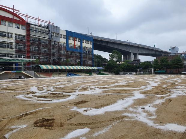 완도고등학교 운동장 마사토 충진 공사, 케이스터디움 전문가로 최상의 결과를 달성하세요!