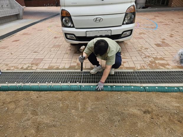울진고등학교 운동장 마사토보충, 10년 안전성 보장하는 전문 케이스터디움!