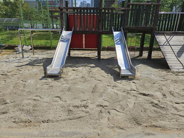 학교 운동장 라인포인트 제거: 전문 케이스터디움으로 완벽한 안전 & 편안함!