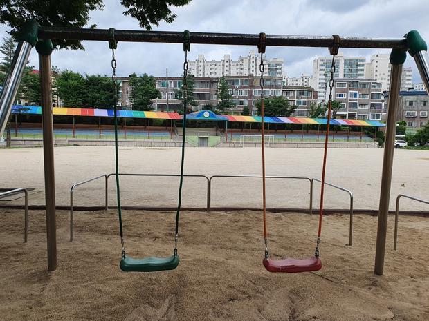 임실초등학교 놀이시설, 낡은 교체! 케이스터디움 전문가로 걱정 마세요!
