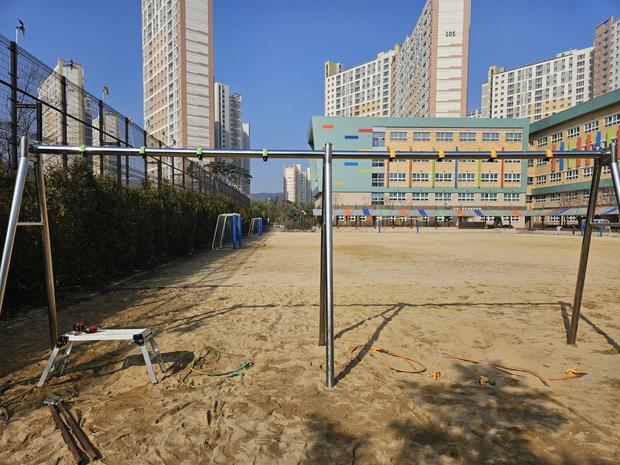 영어월병설유치원 놀이터 교체, 신뢰할 수 있는 전문가 케이스터디움으로 안전과 건강 확보