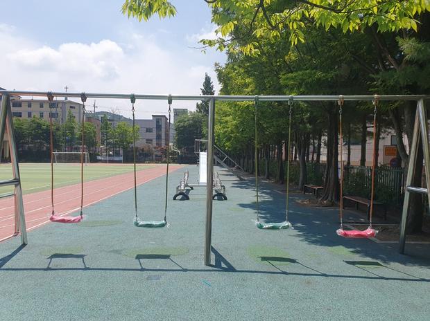 원주초등학교 놀이 시설 교체, 케이스터디움 10년 경험으로 안전하고 오래가는 공간 만...