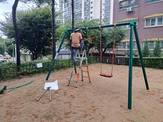 운동장 교체,  아름다움과 안전까지! 케이스터디움 전문성으로 걱정 끝! 관련 이미지