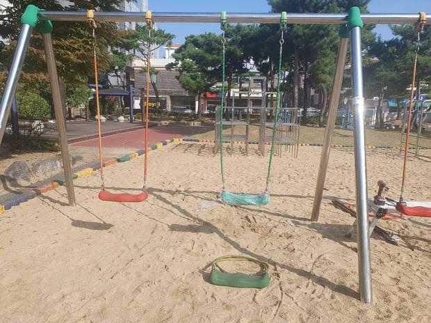 광양초등학교 운동장 그네 교체 | 전문 시공, 믿음직한 안전 확보! 관련 이미지