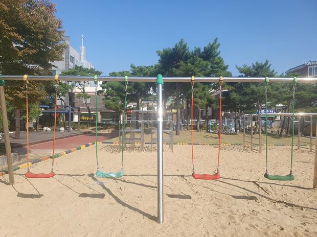 학교 운동장 그네 교체, 안전하고 장기적인 성능 확보! 케이스터디움