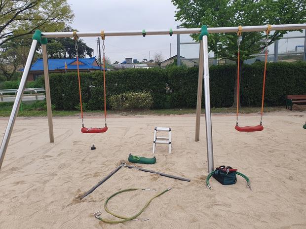 운동장 그네 교체, 혁신적인 시공으로 신뢰도 높은 건강한 공간 만들어봐요!