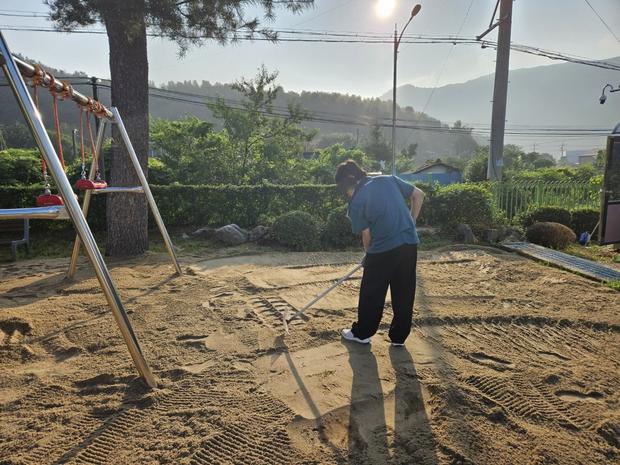 하남병설유치원 놀이터 마사토 충진, 믿음직스러운 전문 시공으로 안전하고 장르를 위한 ... 관련 이미지