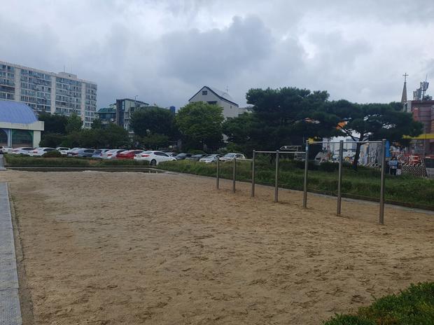 순창초등학교 놀이터 모래 보충, 20년 경력 케이스터디움으로 안전하고 오래된 상태 유지!