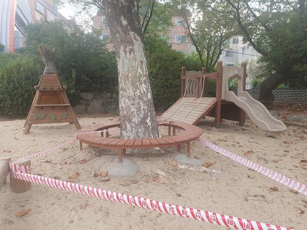 포천초등학교 놀이 시설 모래보충, 케이스터디움으로 튼튼하고 안전한 공간 만들기! 관련 이미지