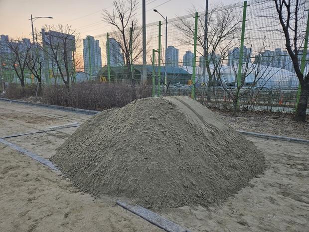 보령어린이집 놀이시설 마사토 충진? ? 전문 케이스터디움으로 안전하고 장시간 사용 가능!