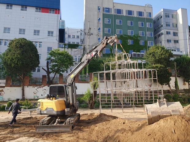 거제어린이집놀이터 모래보충: 튼튼한 놀이터, 안전하고 환경 친화적인 선택! 관련 이미지